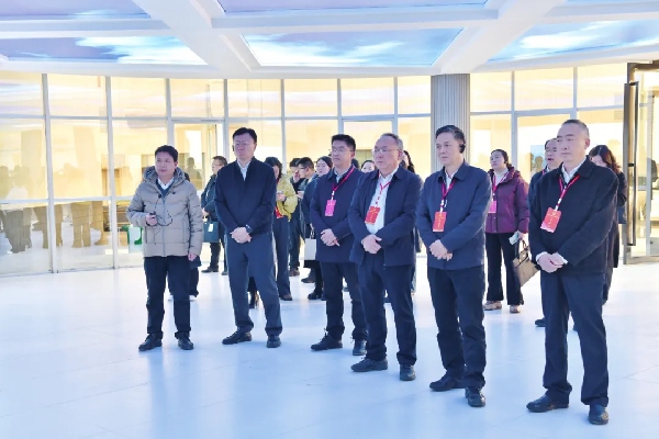 1128镇雄代表视察.jpg 1128镇雄代表视察.jpg