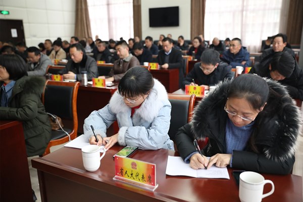 C:\Users\Lenovo\Desktop\9H7A9382_爱奇艺_副本.jpg