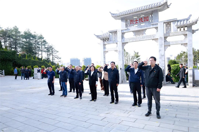 清明节2.jpg
