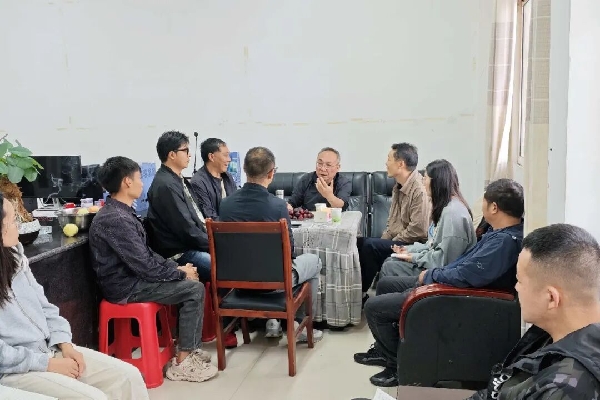 20260702王斌党课.jpg