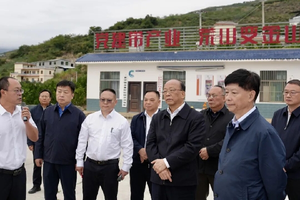 20261028省人大调研1.jpg 20261028省人大调研1.jpg